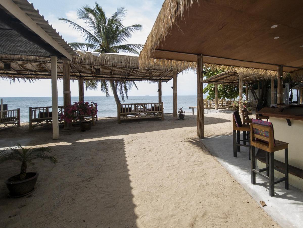 Isara Lanta Beach Resort Koh Lanta Exterior photo